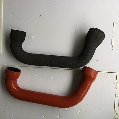 中冷器到發(fā)動(dòng)機(jī)軟管